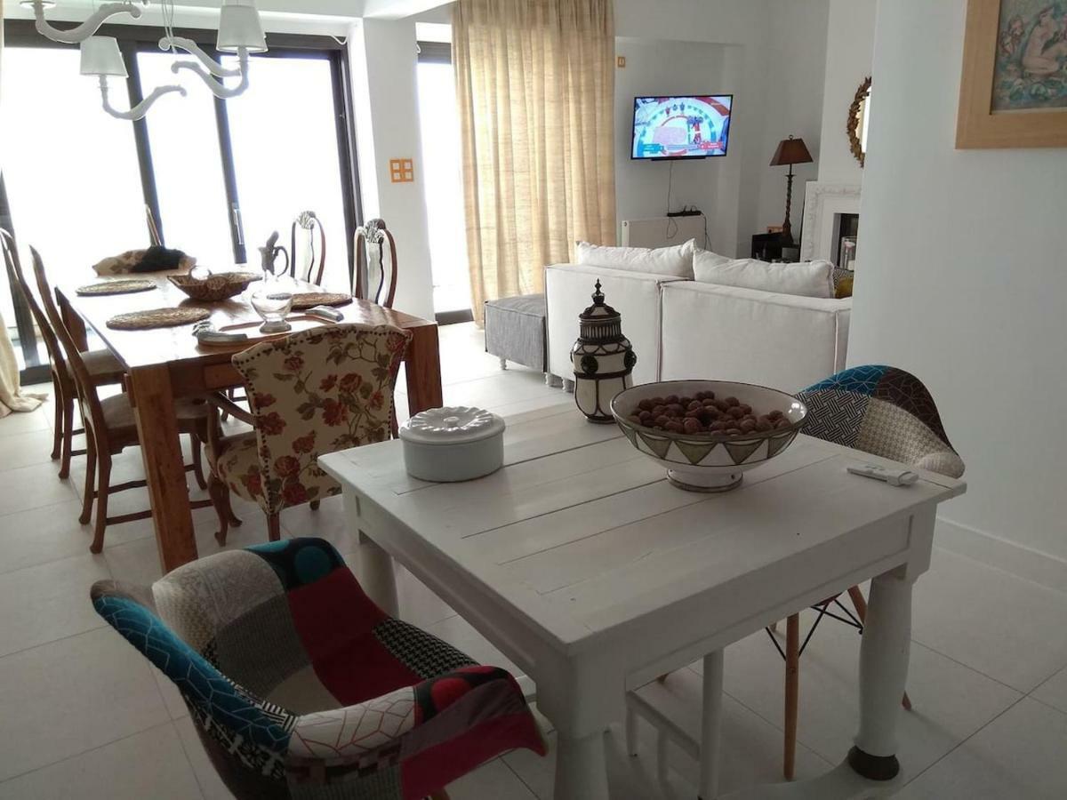 Loutraki Μοναδικής Θέσης Διαμέρισμα Στη Θάλασσα ภายนอก รูปภาพ